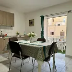 Cozy Bugibba Two Bedroom Lejlighed