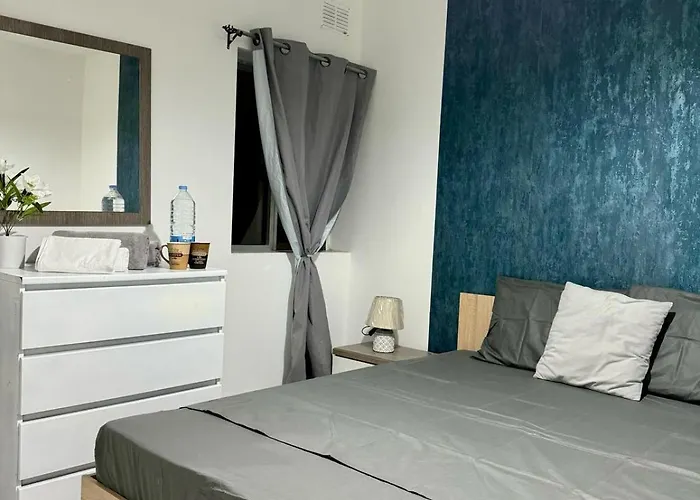 Cozy Bugibba Two Bedroom Apartament *