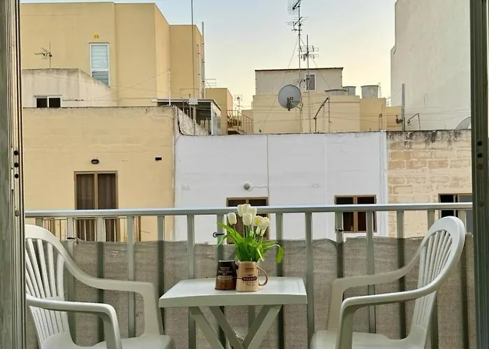 Cozy Bugibba Two Bedroom St Paul's Bay