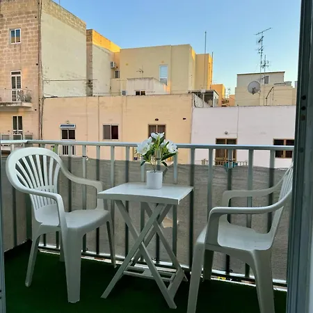 Cozy Bugibba Two Bedroom *